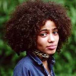 Lieder von Nneka kostenlos online schneiden.